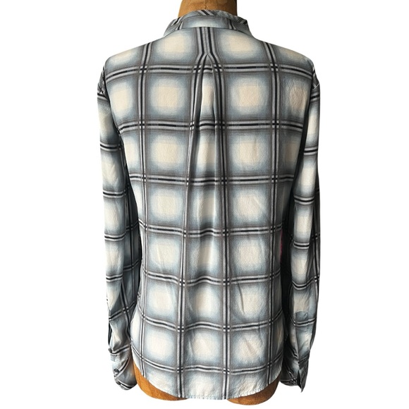 BCBGMaxAzria Plaid Blouse in Blue and White NWOT XS - Picture 4 of 9